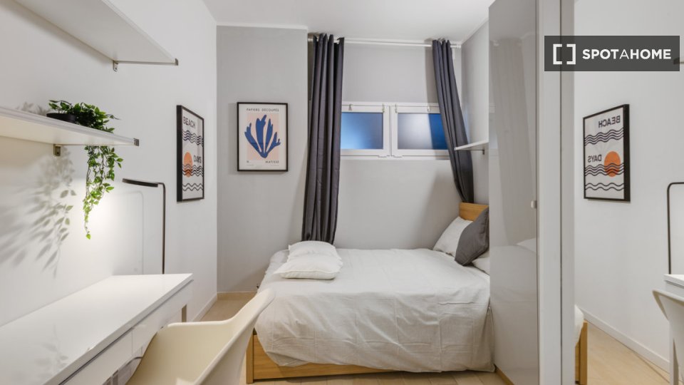 Double room Milan, 3 beds, 60m² — photo 1