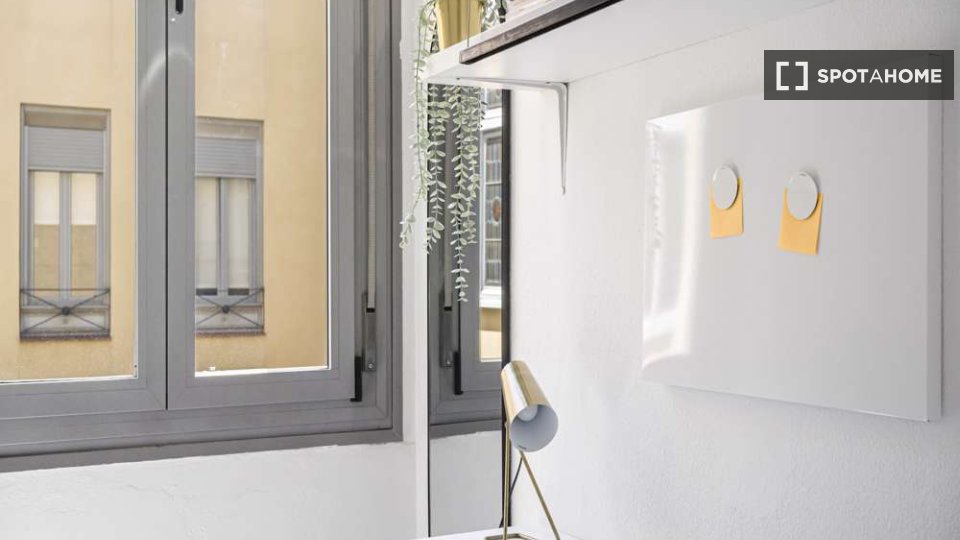 Double room Madrid, 68 beds, 2620m² — photo 18