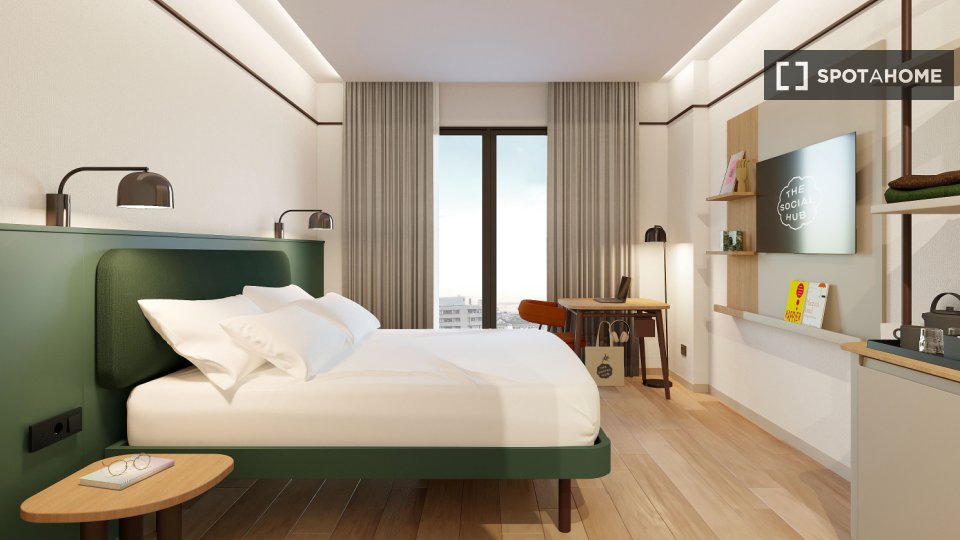 Double room Barcelona, 4 beds, 17m² — photo 12
