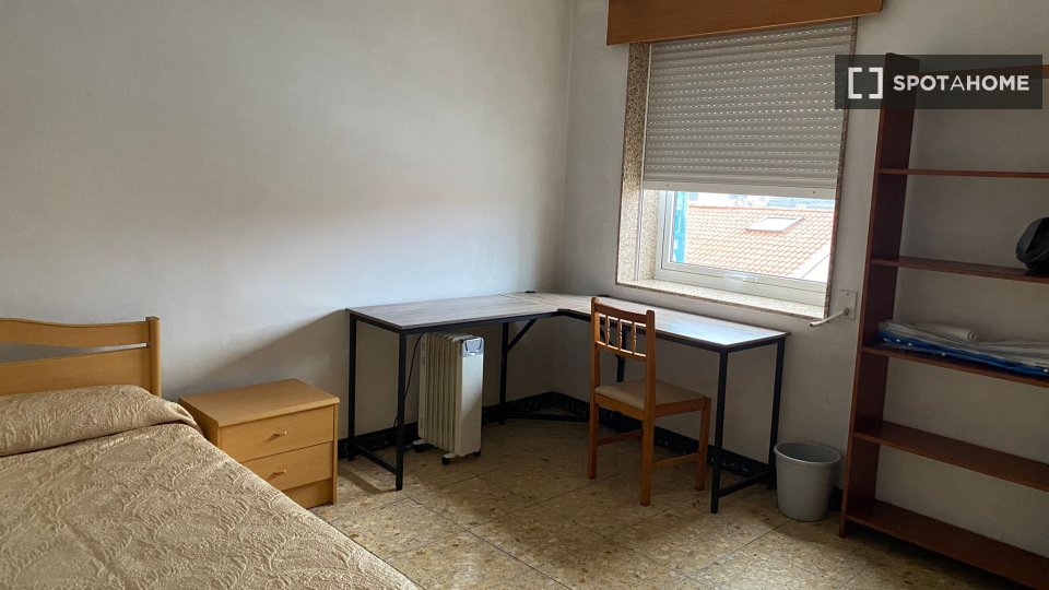 Double room Santiago_De_Compostela, 4 beds — photo 6