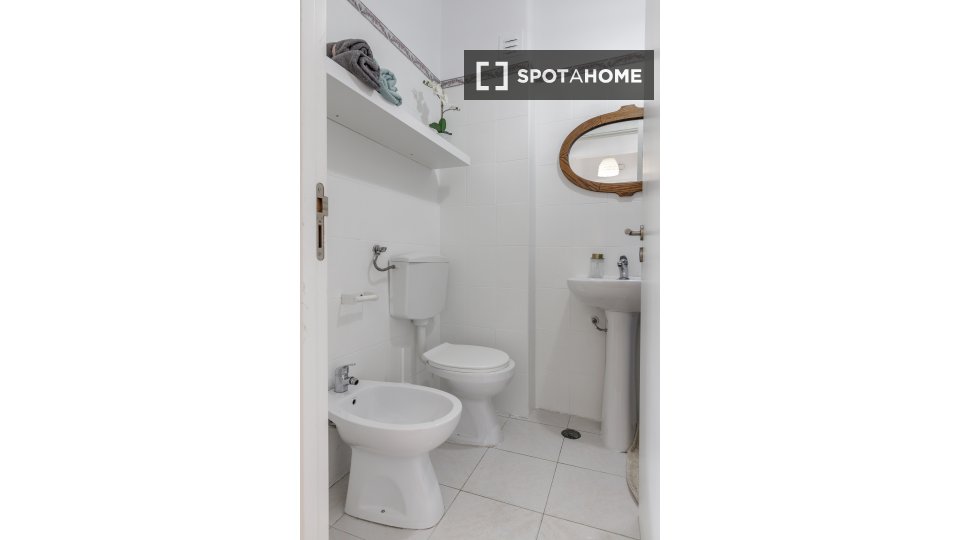 Apartment mono Lisbon, 35m² — photo 9