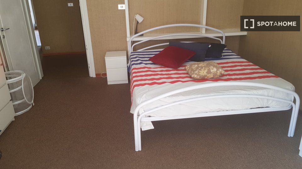 Double room Turin, 4 beds — photo 19