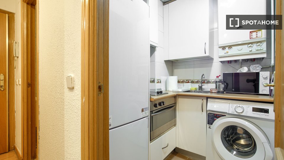 Apartment Madrid, 1 bed, 35m² — photo 23