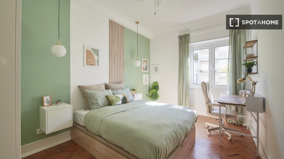 Double room Lisbon, 6 beds — photo 1