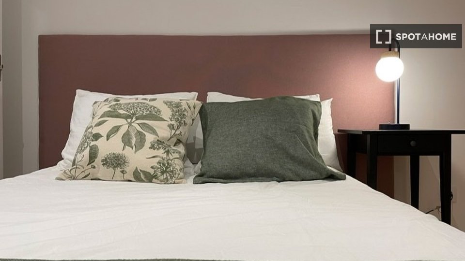 Double room Madrid, 12 beds — photo 10