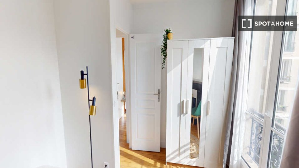 Double room Paris, 3 beds, 50m² — photo 19