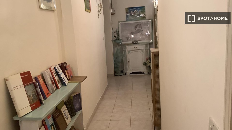 Apartment Turin, 1 bed, 63m² — photo 3