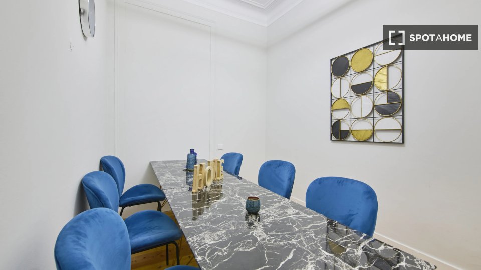 Double room Lisbon, 9 beds — photo 8