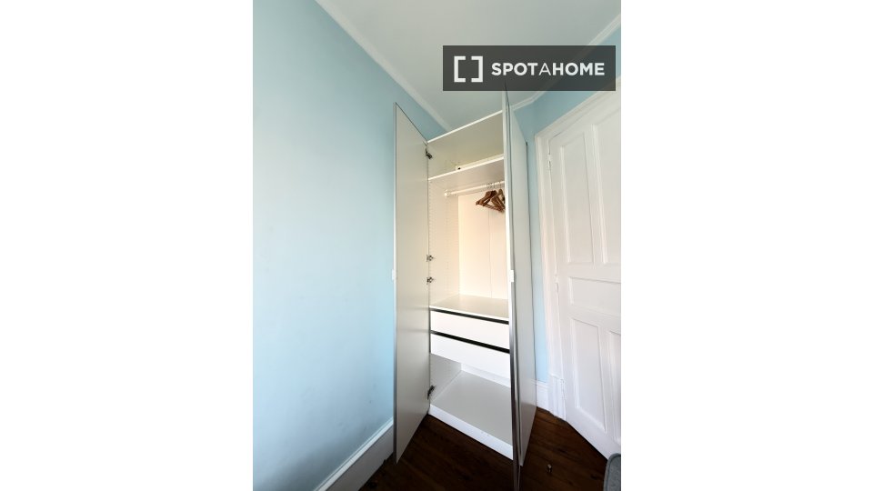 Double room Lisbon, 8 beds — photo 4