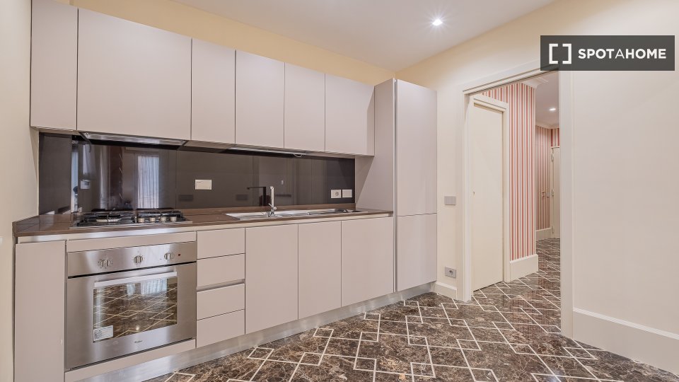 Apartment Rome, 2 beds, 104m² — photo 1