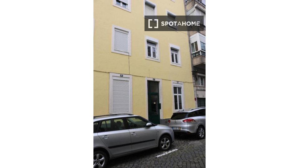 Apartment Lisbon, 1 bed, 50m² — photo 11