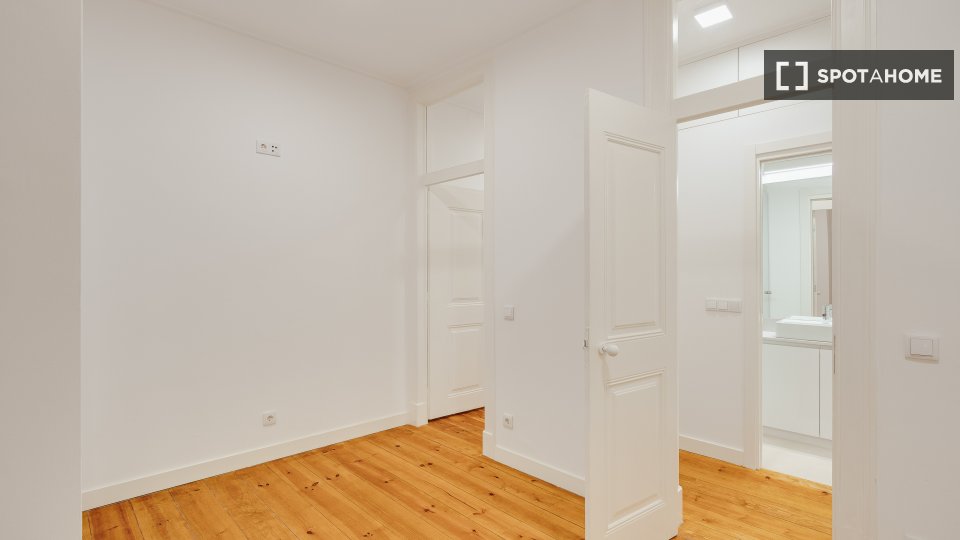 Apartment mono Lisbon, 65m² — photo 6