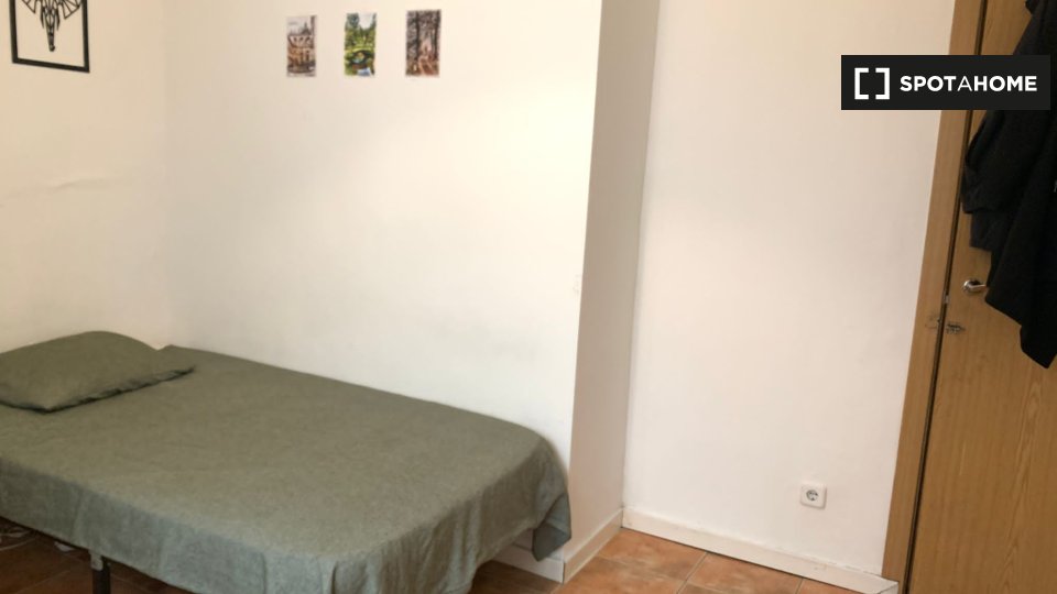 Double room Madrid, 8 beds — photo 3