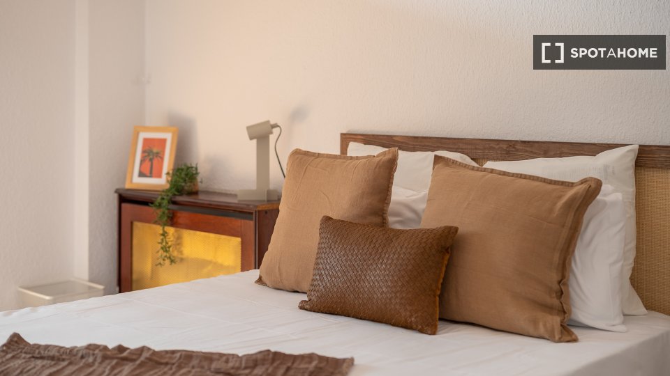 Double room Barcelona, 5 beds, 160m² — photo 9
