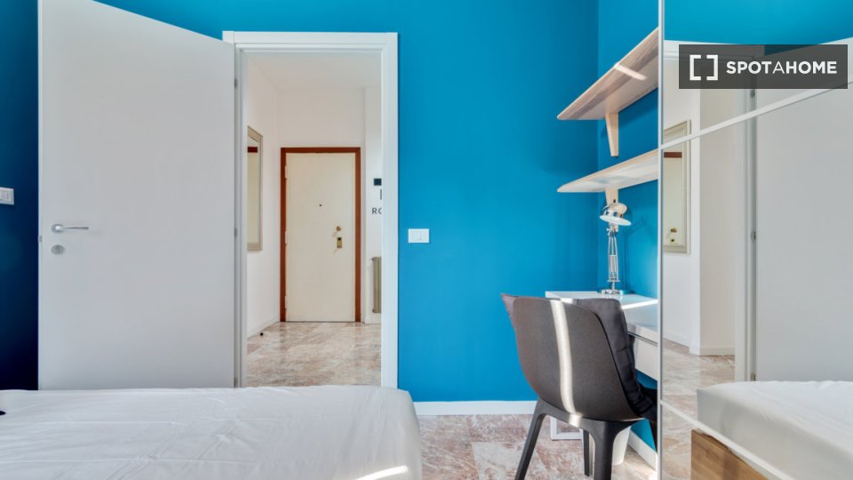 Double room Milan, 5 beds, 121m² — photo 1