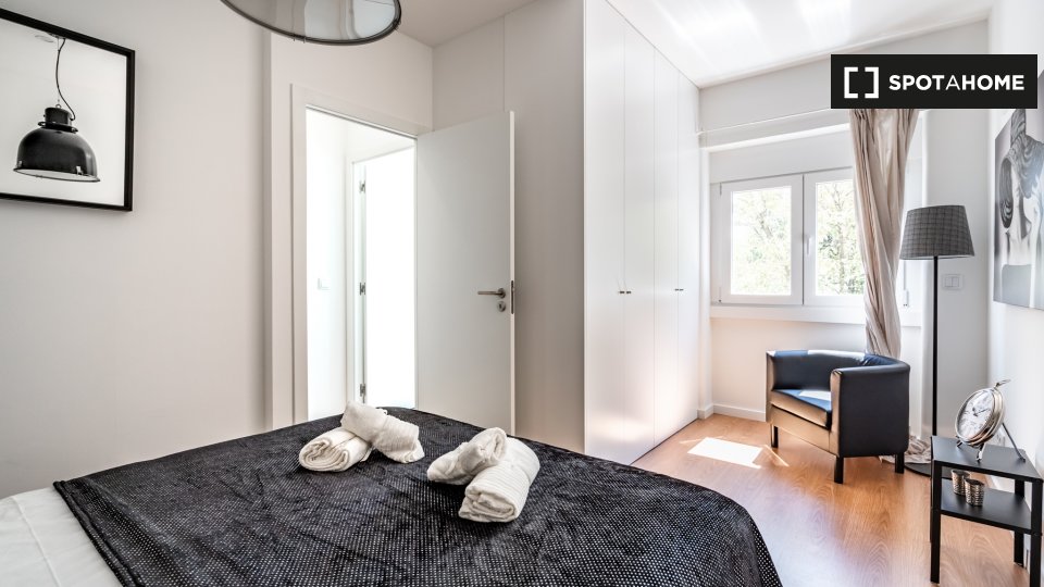 Apartment Lisbon, 2 beds — photo 11