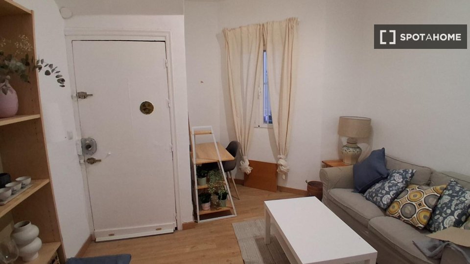 Apartment Madrid, 2 beds, 60m² — photo 3