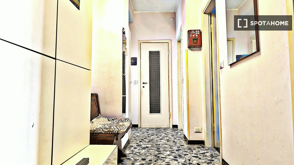 Double room Milan, 2 beds, 75m² — photo 11