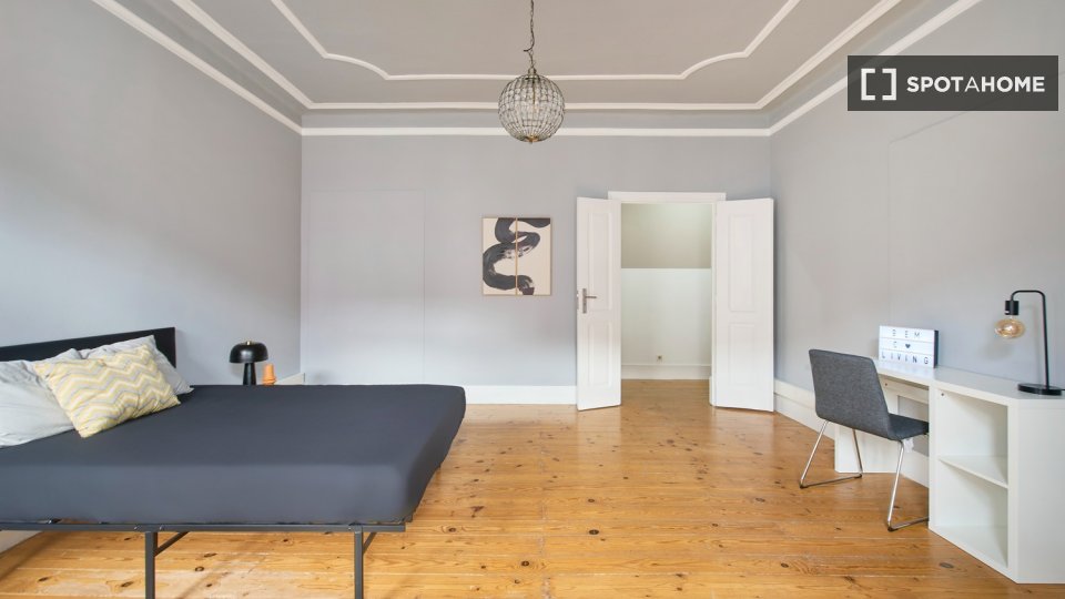 Double room Lisbon, 8 beds — photo 30