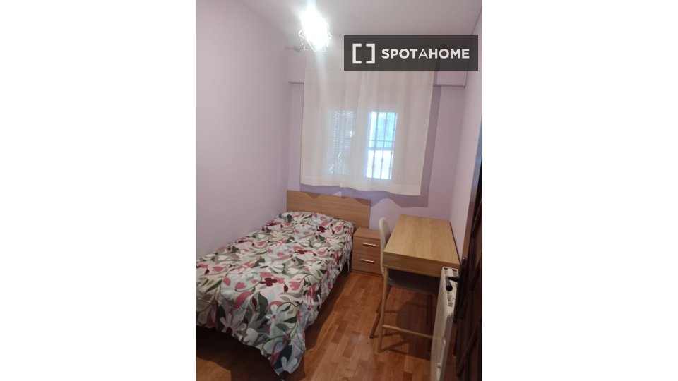 Double room Madrid, 4 beds, 100m² — photo 16
