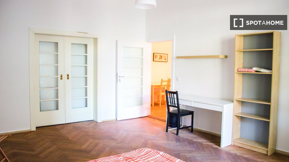 Double room Berlin, 6 beds, 149m² — photo 13