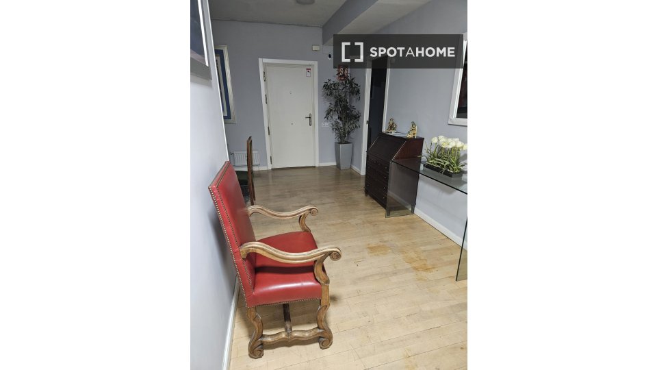 Double room Madrid, 12 beds — photo 5