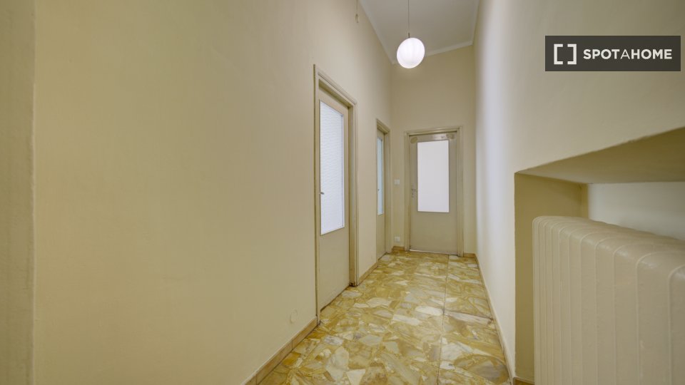Apartment Turin, 1 bed, 79m² — photo 4
