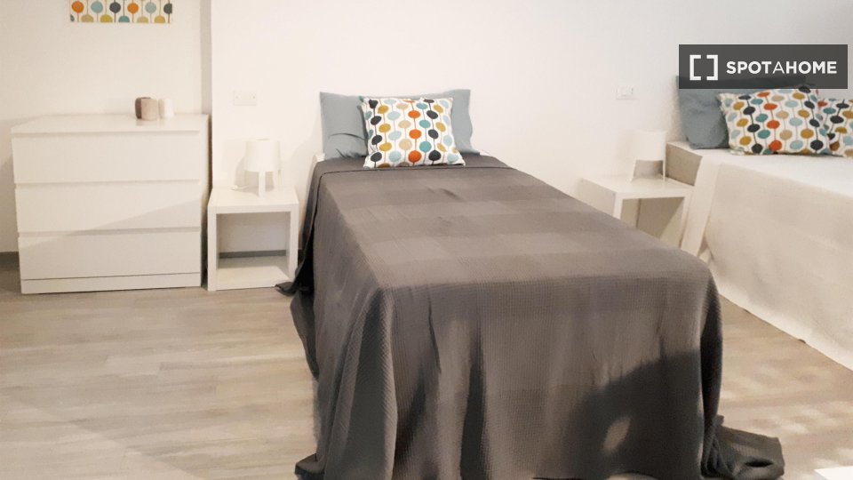 Double room Bologna, 4 beds — photo 9
