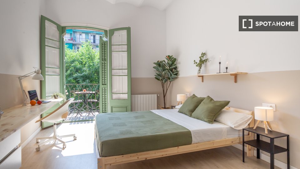 Double room Barcelona, 4 beds, 90m² — photo 7