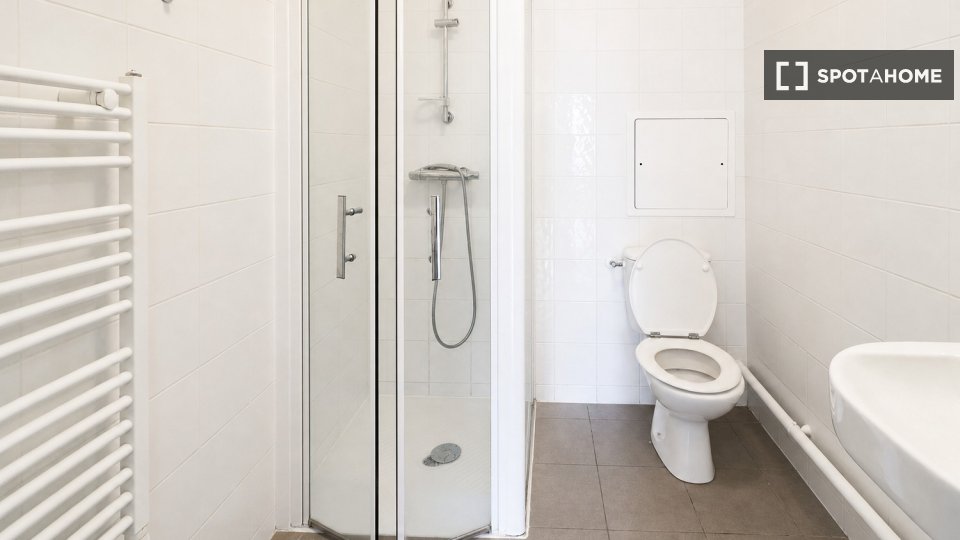 Chambre double Paris, 4 chambres — photo 24