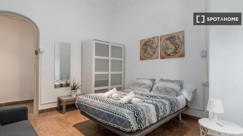 Habitación doble Valencia, 8 habitaciones — foto 4
