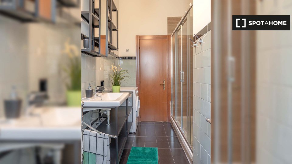Double room Milan, 4 beds, 100m² — photo 3