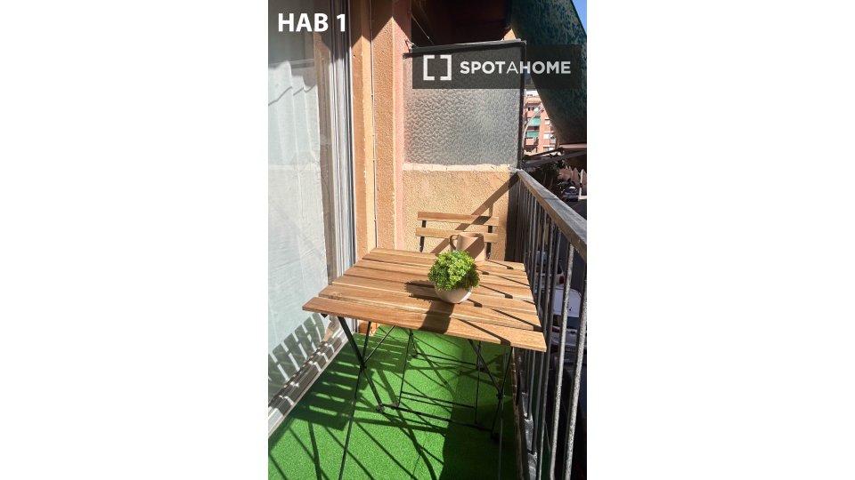 Double room Alicante, 4 beds, 83m² — photo 10