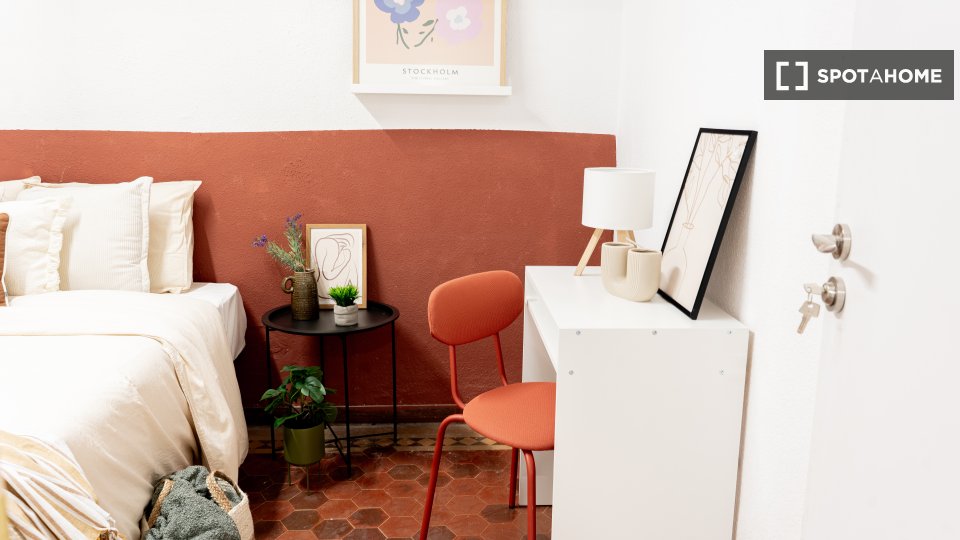 Double room Barcelona, 10 beds, 150m² — photo 85