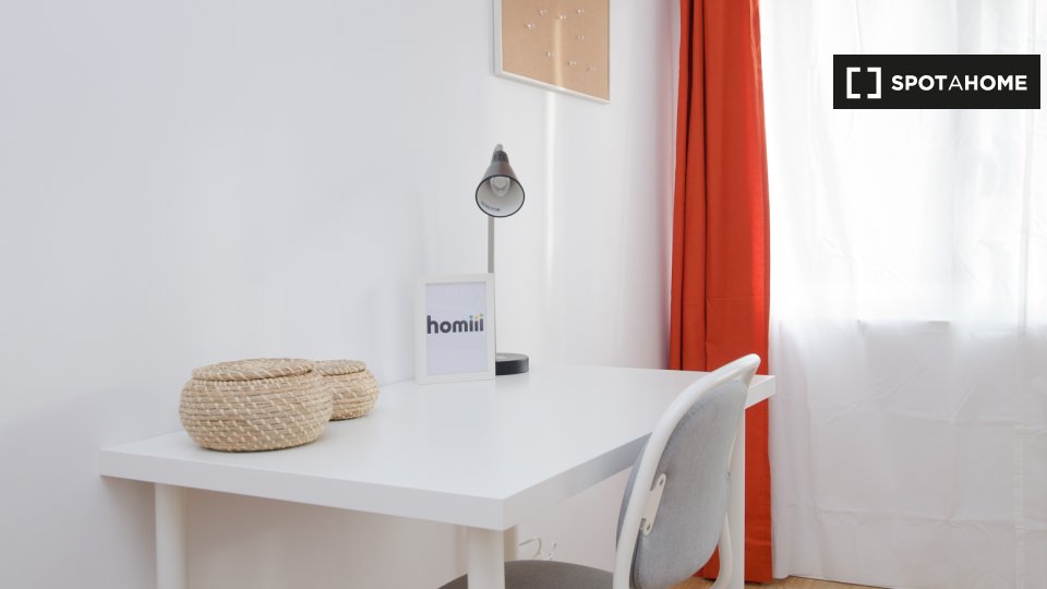 Double room Madrid, 6 beds — photo 15