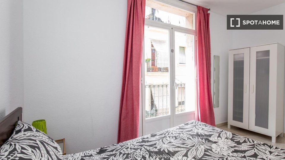 Double room Barcelona, 2 beds, 46m² — photo 1