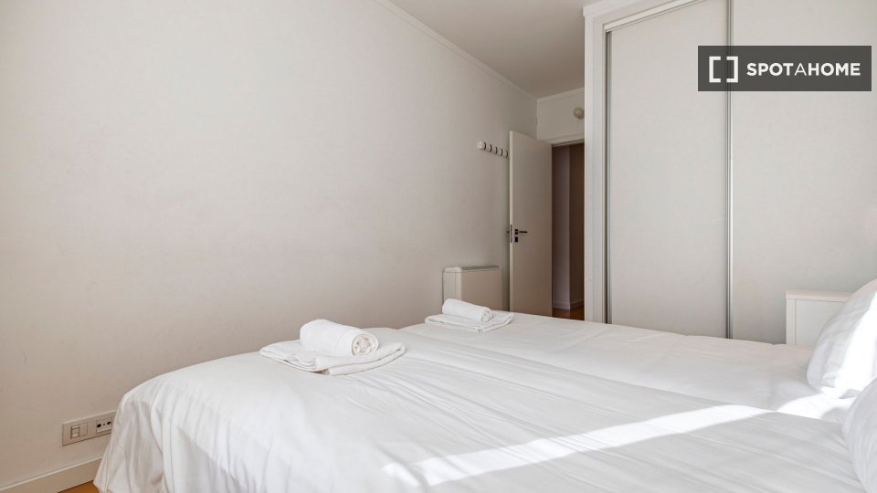 Apartment Lisbon, 2 beds — photo 18