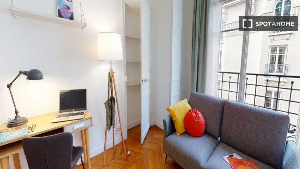 Double room Paris, 6 beds, 130m² — photo 18