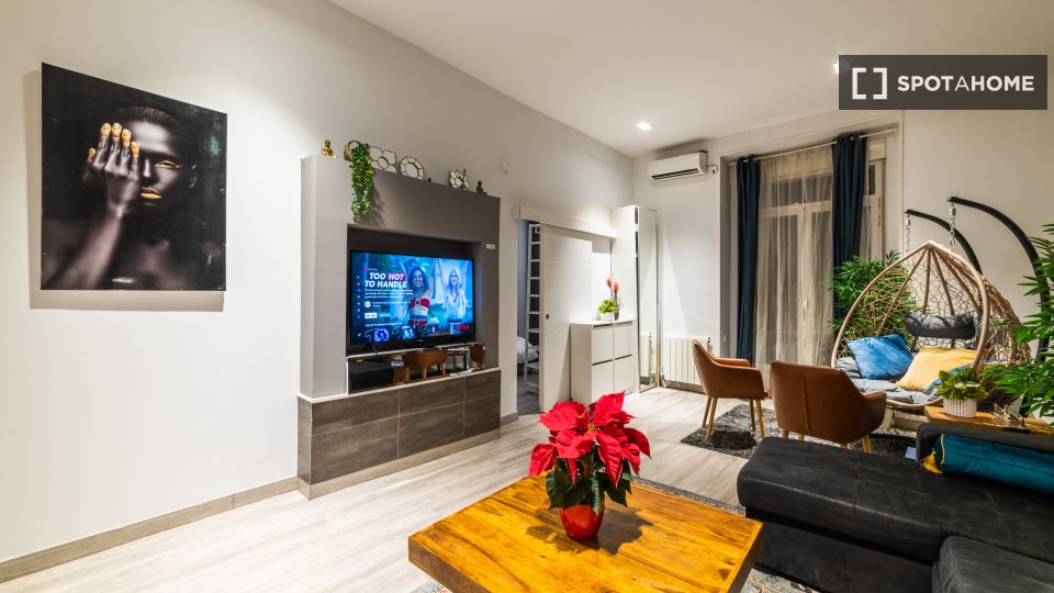 Apartment Madrid, 5 beds, 112m² — photo 11