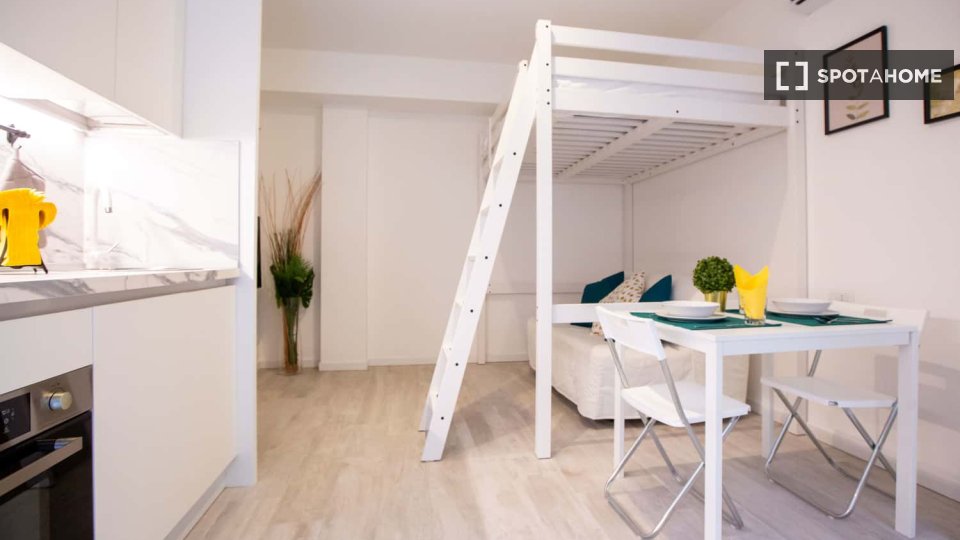 Apartment Milan, 1 bed — photo 12