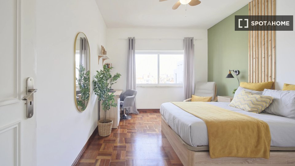Double room Lisbon, 7 beds — photo 1