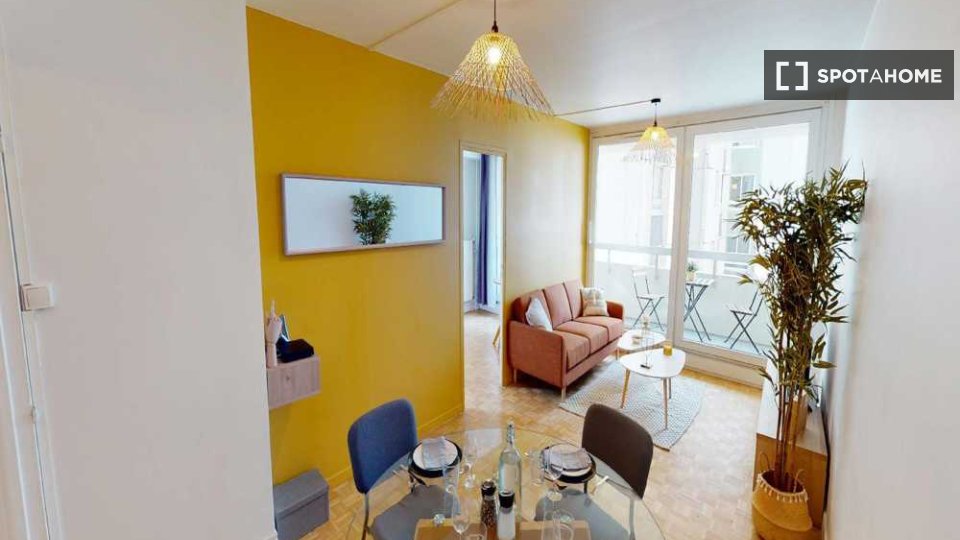 Double room Paris, 4 beds, 90m² — photo 4