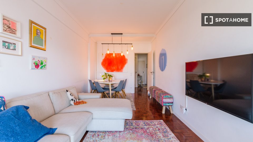 Apartment Lisbon, 2 beds, 80m² — photo 6