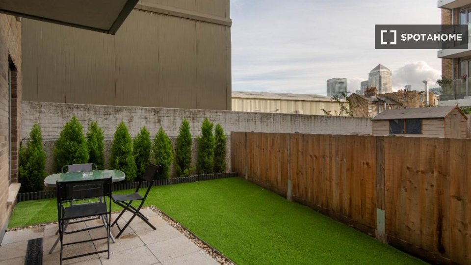 Apartment London, 2 beds — photo 16