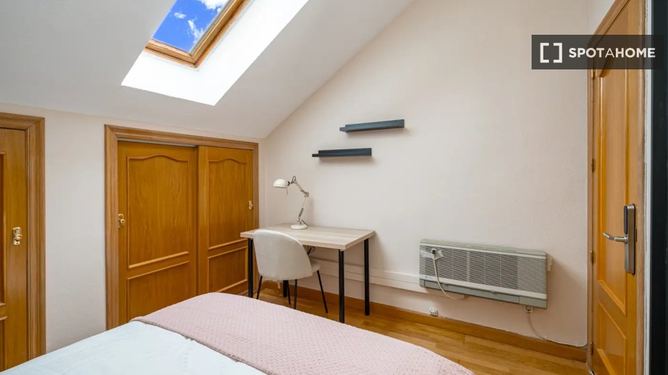 Double room Madrid, 10 beds — photo 8