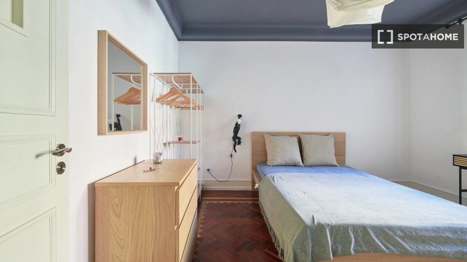 Double room Lisbon, 7 beds — photo 3