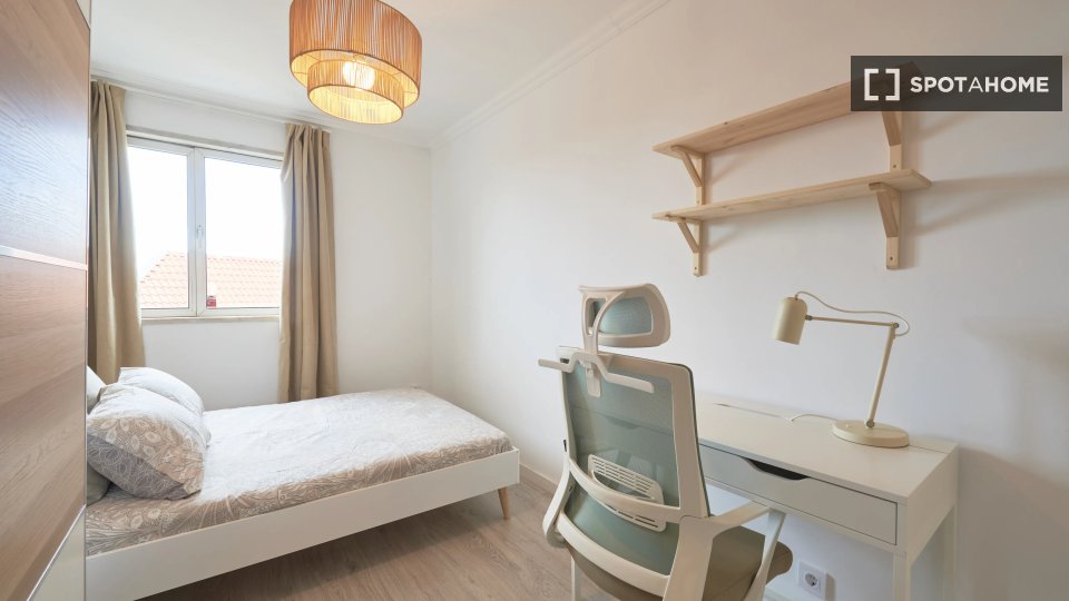 Double room Lisbon, 11 beds — photo 2