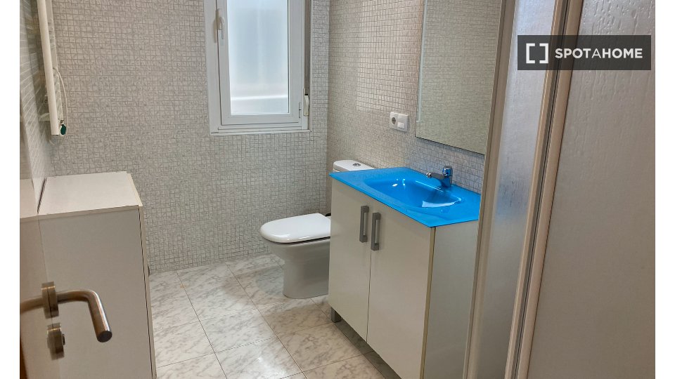 Double room Salamanca, 5 beds, 100m² — photo 12