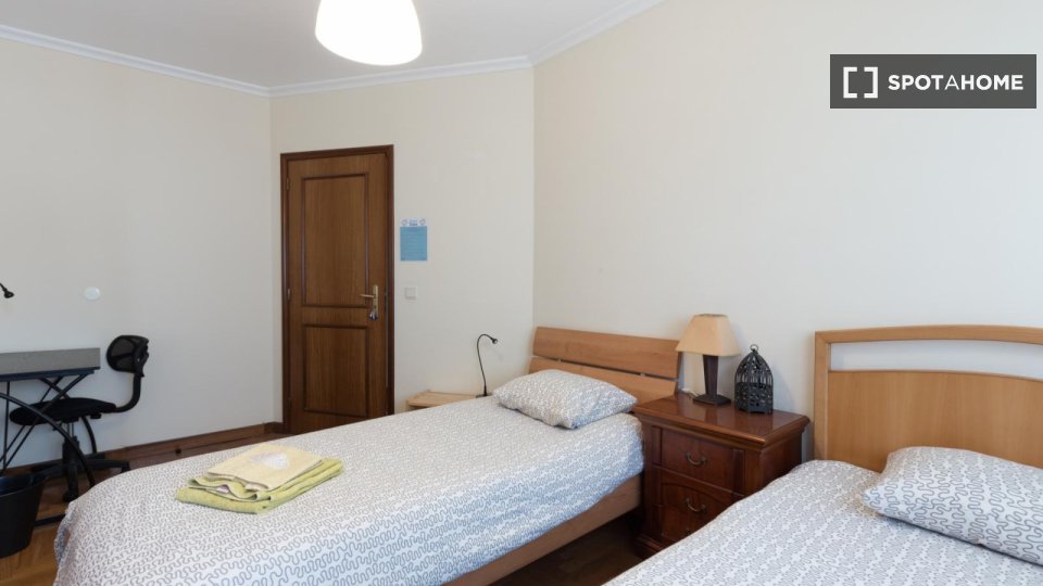 Double room Porto, 5 beds, 115m² — photo 2