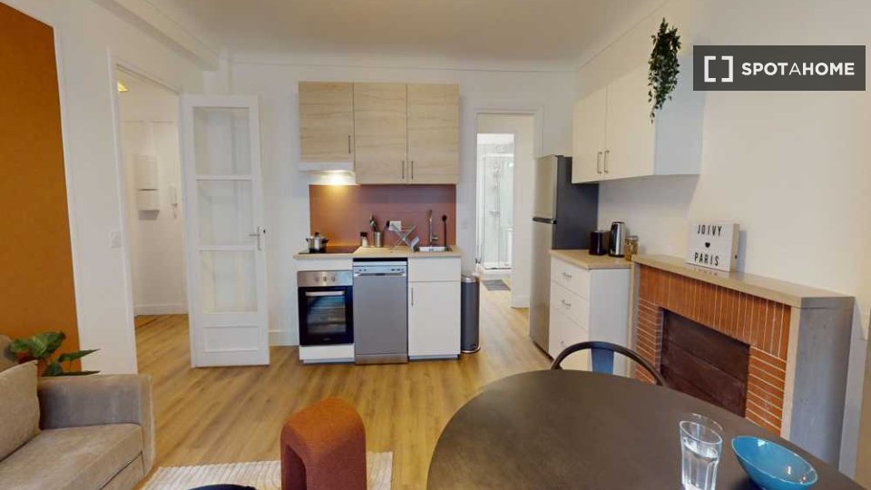 Double room Paris, 5 beds, 110m² — photo 7
